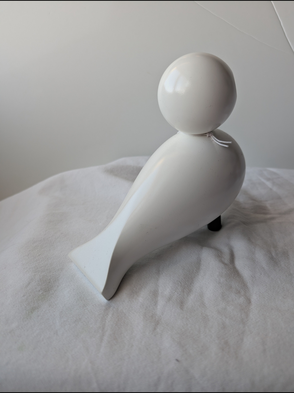 Kay Bojesen Denmark Love Songbird Painted Wood Bird Figurine in White and Pink - Picture 4 of 12
